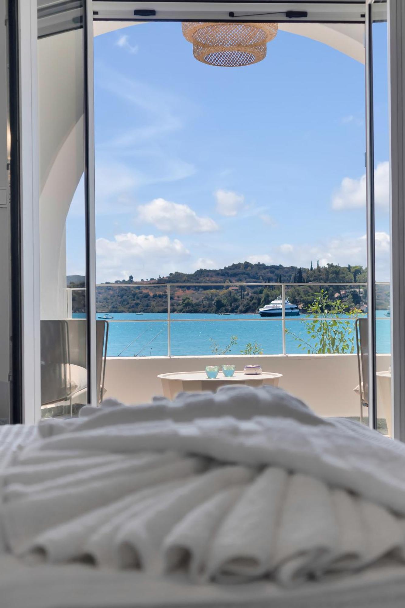 Kavouraki Apartment & Studio Portokhéli Eksteriør bilde