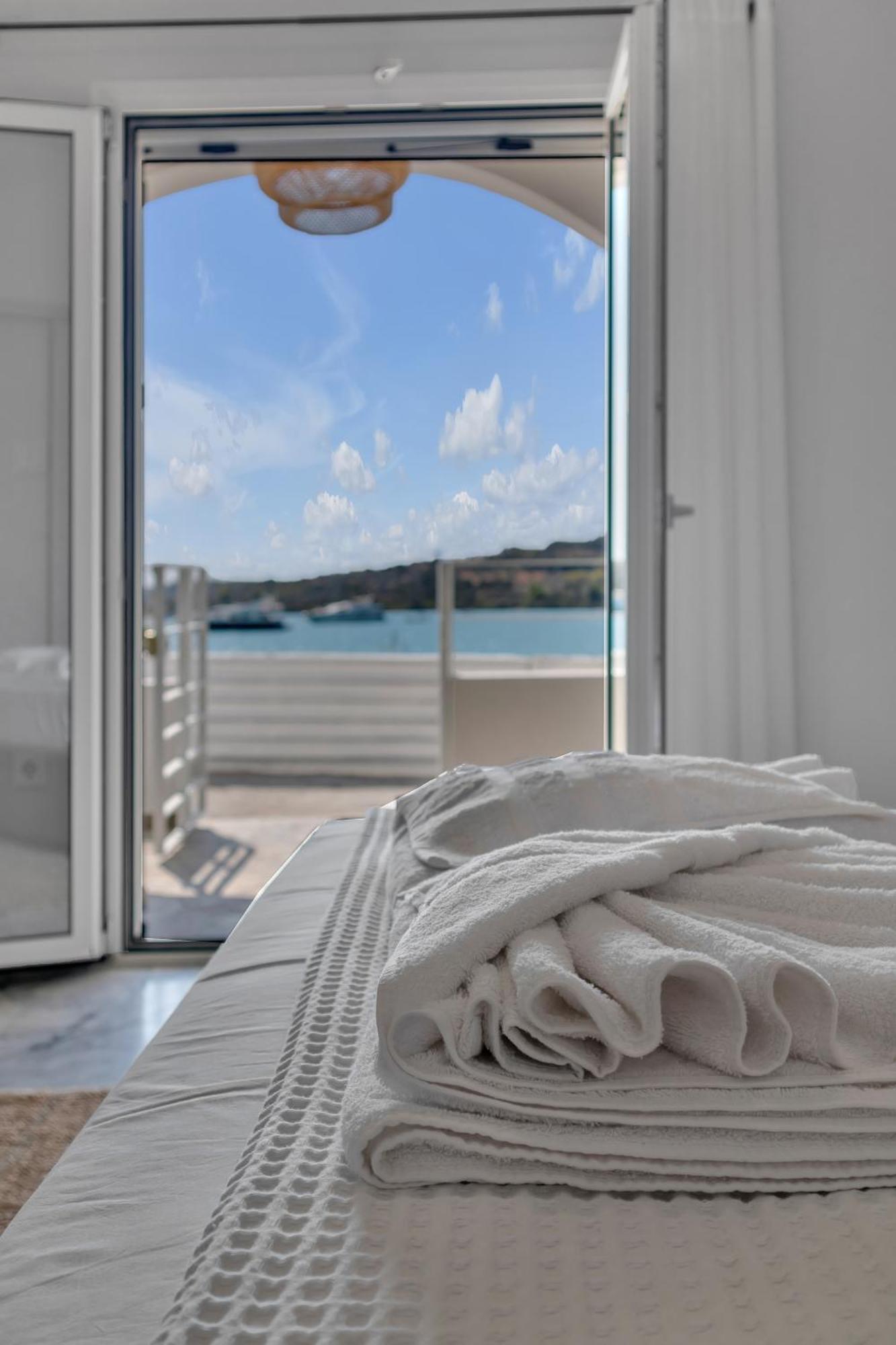 Kavouraki Apartment & Studio Portokhéli Eksteriør bilde